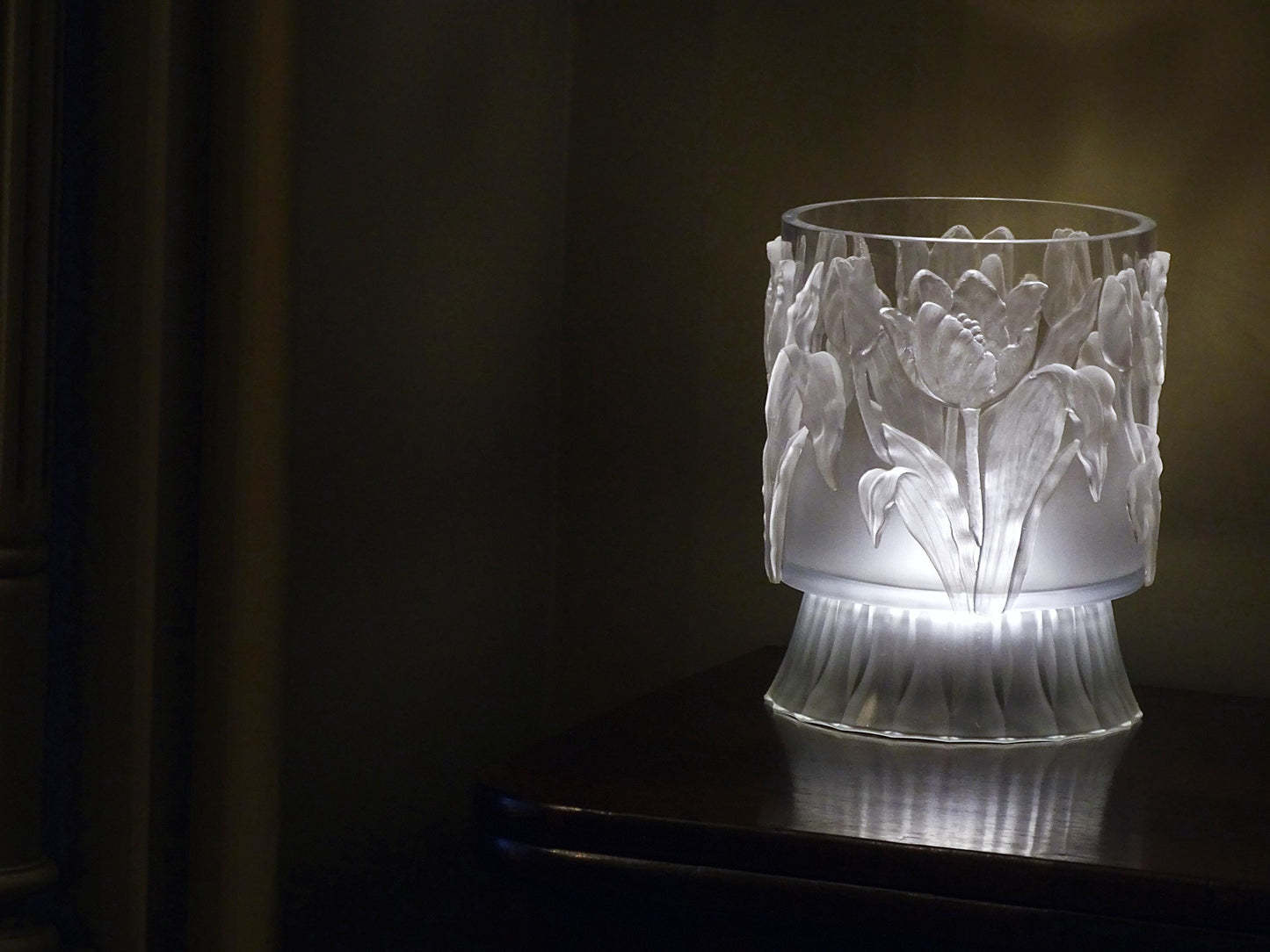 Tulips IOD decor mould 6 x 10 - by Iron Orchid Designs - New Release