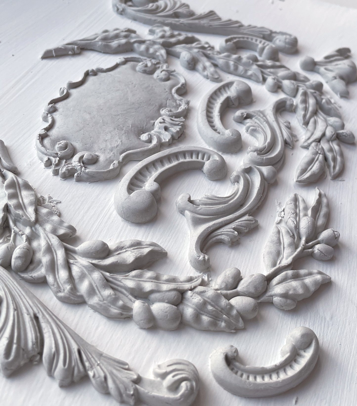 Olive Crest IOD décor mould 6 x 10 - by Iron Orchid Designs