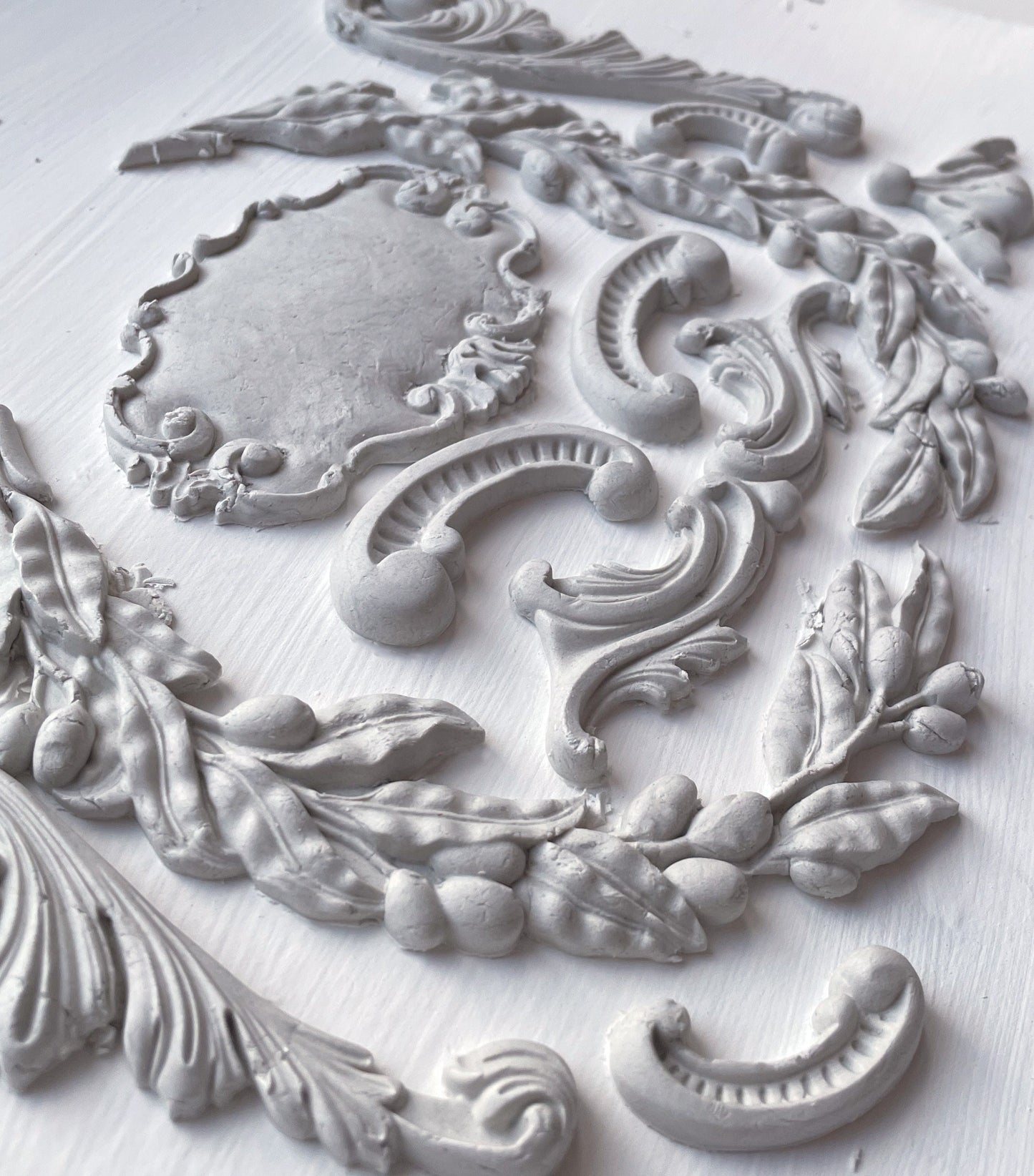 Olive Crest IOD décor mould 6 x 10 - by Iron Orchid Designs